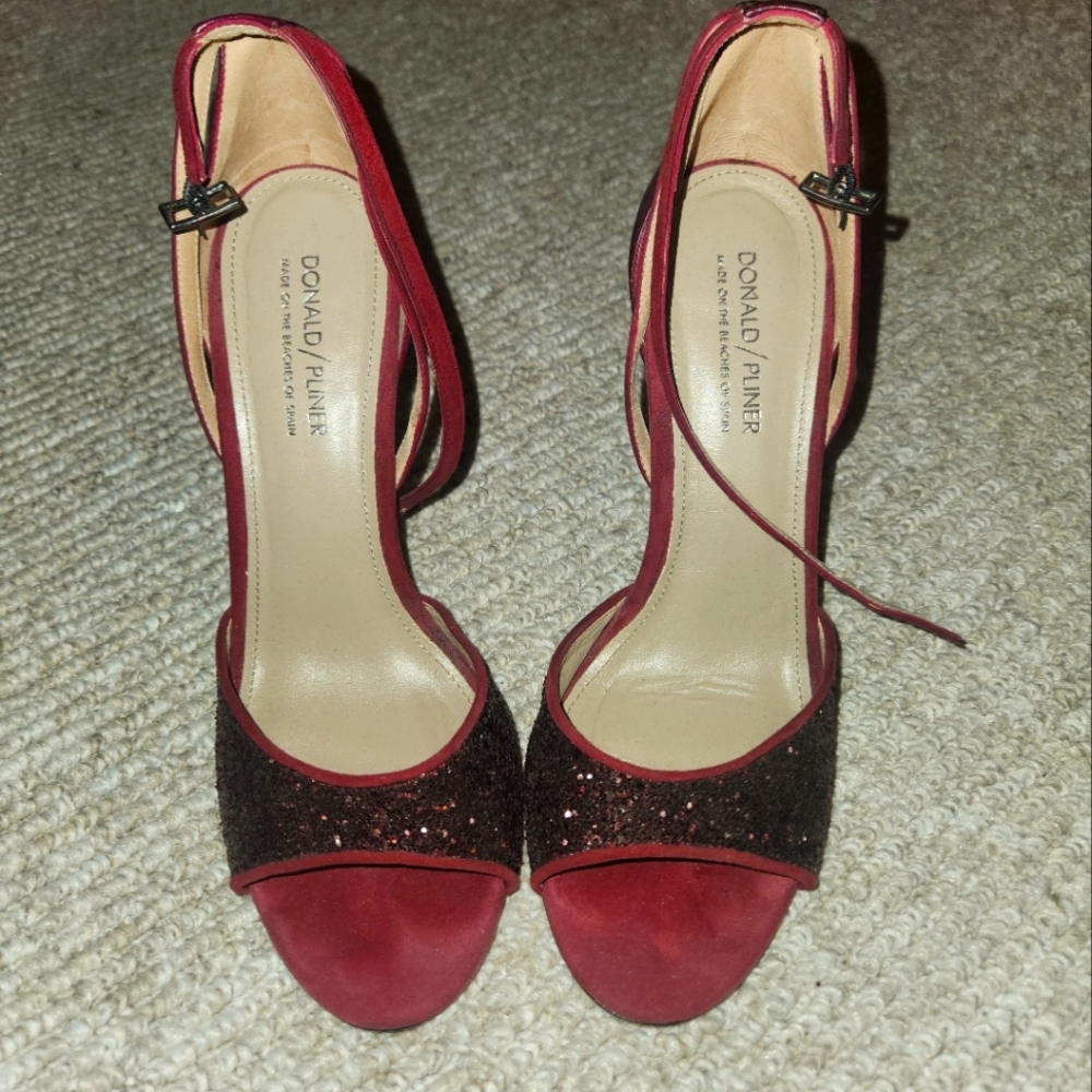 Donald pliner heels